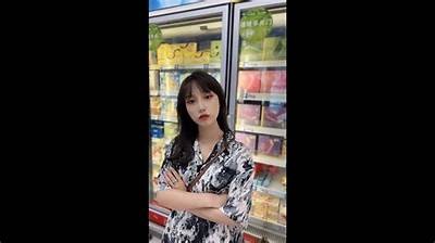 阴九华抖音热播：揭秘背后的故事与精彩瞬间